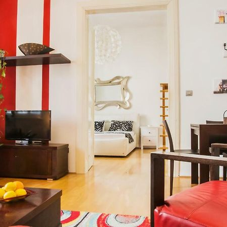 Rudjer Apartment, City Center, 2Br, Spacious Zagreb Dış mekan fotoğraf